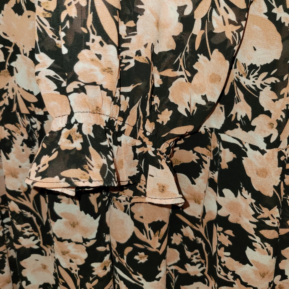 Floral Black & Tan Dress - Picture 5 of 7